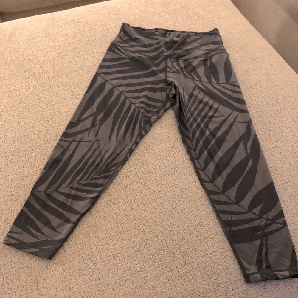 *LAST CHANCE* Grey and black yoga pant/legging